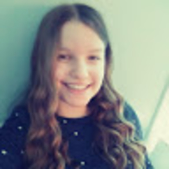 Meet your Posher, Andie - Picture 1 of 1